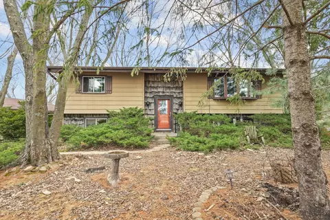 6867 N Eggert Rd, Rock City, IL 61070