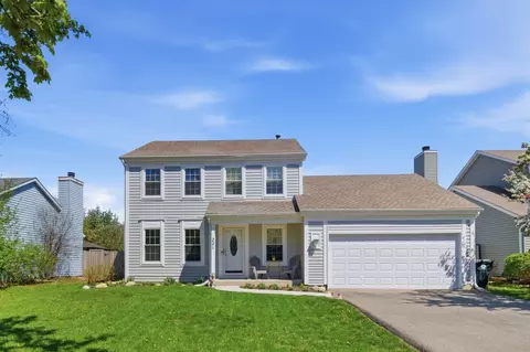 221 Stafford Dr, Mundelein, IL 60060
