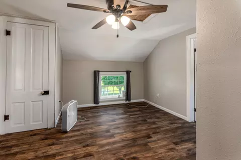 Bedroom - 13988 Tower Rd, Richview, IL 62877 photo 3 of 6