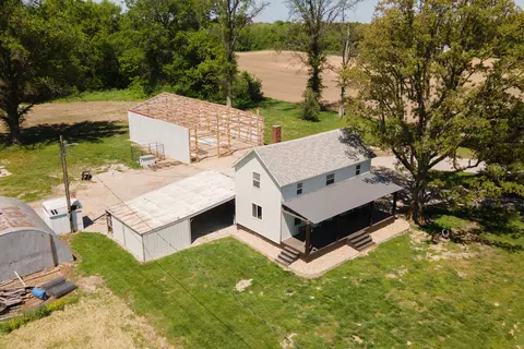 Exterior - 13988 Tower Rd, Richview, IL 62877 photo 10 of 10