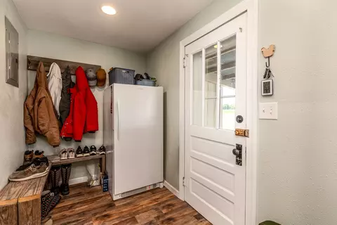 Entry Way - 13988 Tower Rd, Richview, IL 62877 photo 5 of 5
