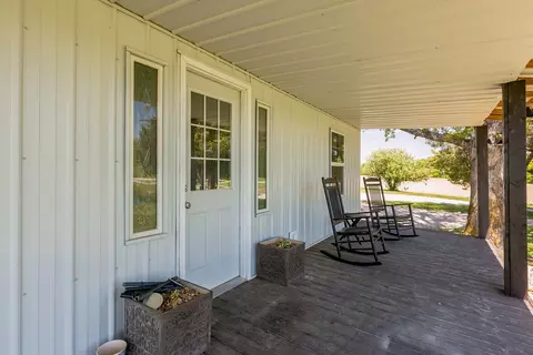 Exterior - 13988 Tower Rd, Richview, IL 62877 photo 5 of 10