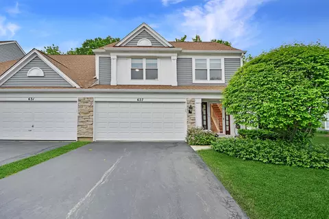 627 N Charter Hall Dr, Palatine, IL 60067