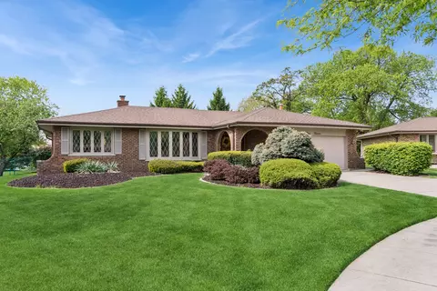 913 Andermann Ln, Darien, IL 60561