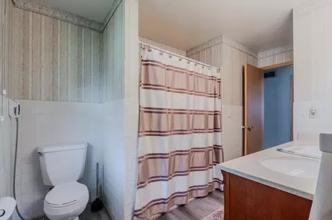 Bath - 200 W Winslow St, Danvers, IL 61732 photo 2 of 3