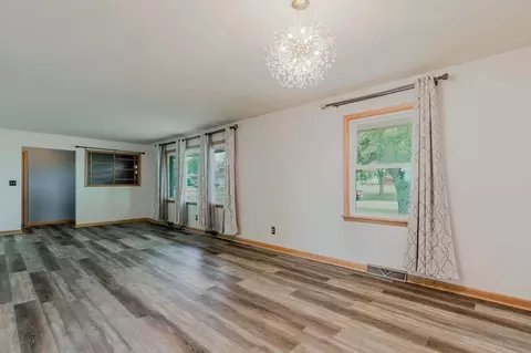 Living - 200 W Winslow St, Danvers, IL 61732 photo 2 of 4