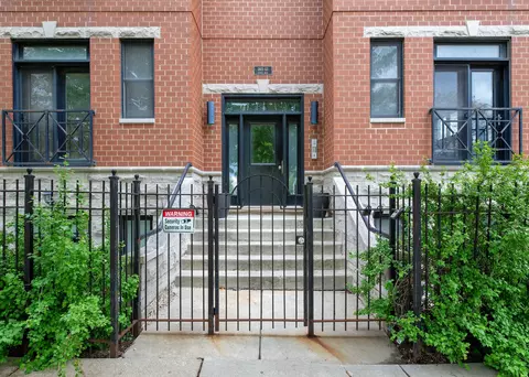 1801 N Kedzie Ave #201, Chicago, IL 60647