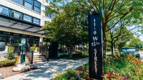 1110 W 15th St #330, Chicago, IL 60608