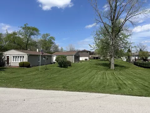 8946 W 84th St, Justice, IL 60458
