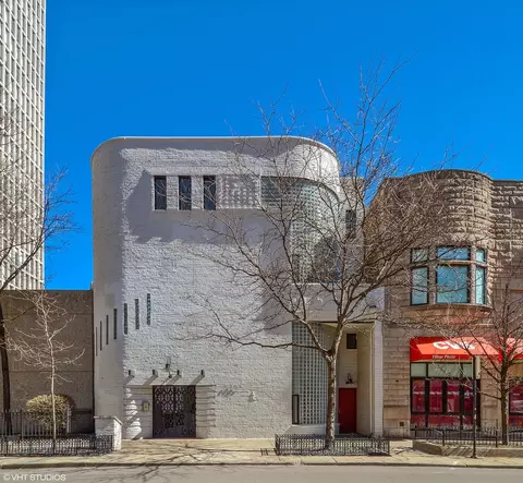 1209 N State Pkwy #10, Chicago, IL 60611