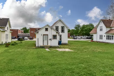 Exterior - 307 E Scott St, Odell, IL 60460 photo 1 of 5