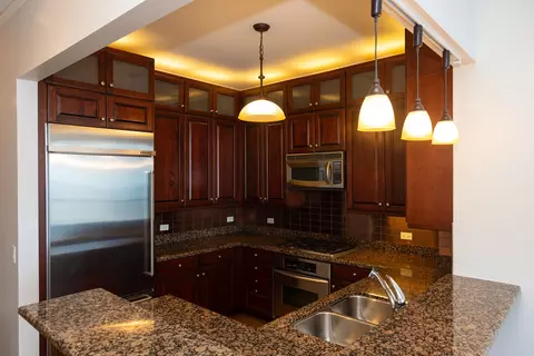 Kitchen - 420 E Waterside Dr #4114, Chicago, IL 60601 photo 1 of 3