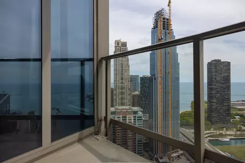 View/Area - 420 E Waterside Dr #4114, Chicago, IL 60601 photo 3 of 8