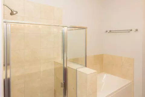 Bath - 420 E Waterside Dr #4114, Chicago, IL 60601 photo 3 of 10