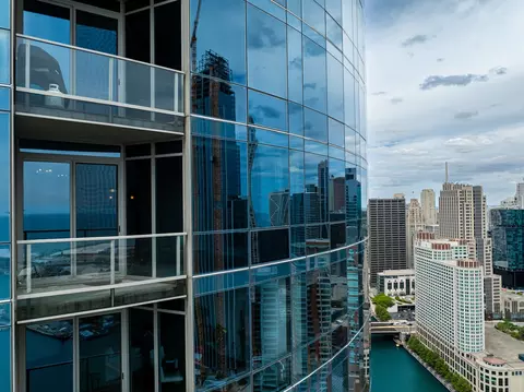 View/Area - 420 E Waterside Dr #4114, Chicago, IL 60601 photo 2 of 8