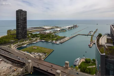 View/Area - 420 E Waterside Dr #4114, Chicago, IL 60601 photo 4 of 8
