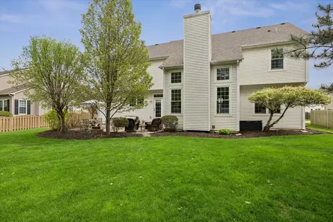 Exterior - 340 Tenby Way, Algonquin, IL 60102 photo 3 of 4