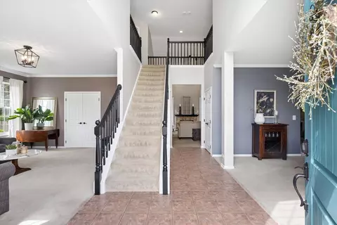 Entry Way - 340 Tenby Way, Algonquin, IL 60102 photo 2 of 2