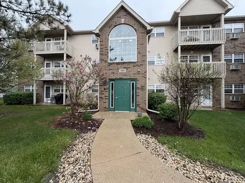 300 Cunat Blvd #3B, Richmond, IL 60071