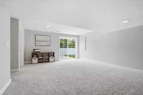 Living - 5407 Ferryman Rd, Bloomington, IL 61705 photo 4 of 4