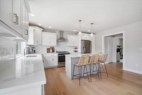 Kitchen - 5407 Ferryman Rd, Bloomington, IL 61705 photo 5 of 5
