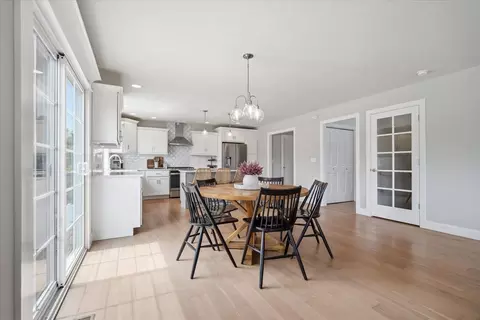 Dining - 5407 Ferryman Rd, Bloomington, IL 61705 photo 1 of 1