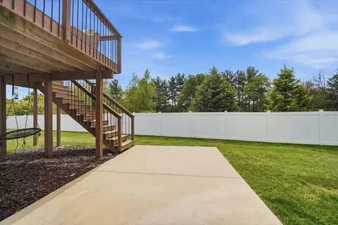 Exterior - 5407 Ferryman Rd, Bloomington, IL 61705 photo 4 of 10