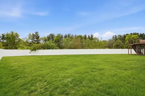Exterior - 5407 Ferryman Rd, Bloomington, IL 61705 photo 8 of 10