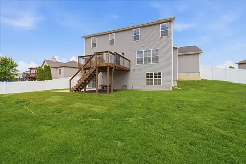 Exterior - 5407 Ferryman Rd, Bloomington, IL 61705 photo 7 of 10