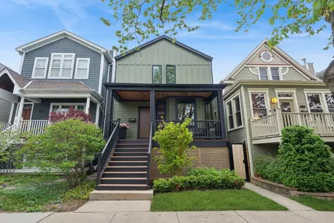 2250 W Berwyn Ave, Chicago, IL 60625