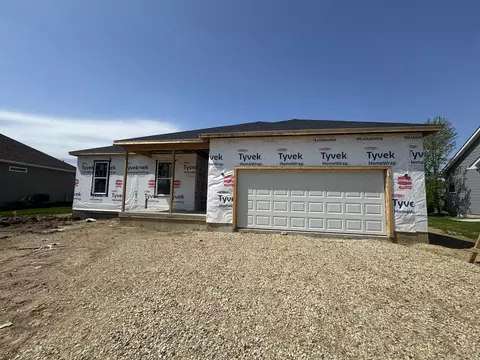 427 Riverbend Dr, Genoa, IL 60135