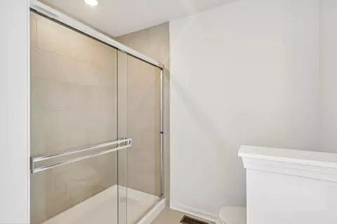 Bath - 25534 W Emory Ln, Plainfield, IL 60544 photo 4 of 6