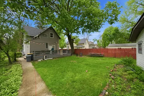 Exterior - 1003 Saint John St, Elgin, IL 60120 photo 3 of 6