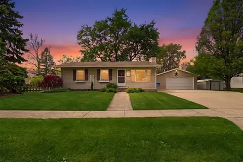 1610 Sunrise Dr, Dekalb, IL 60115