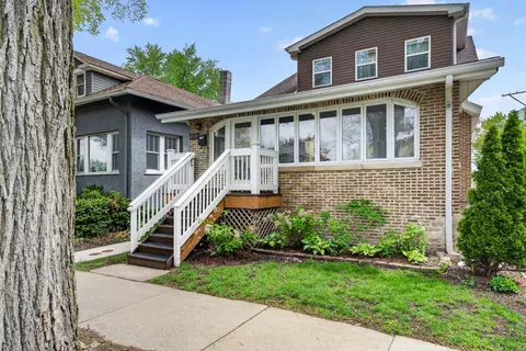 908 Wenonah Ave, Oak Park, IL 60304