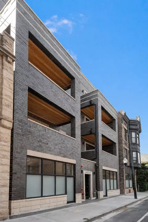 2913 W Belmont Ave #1A, Chicago, IL 60618