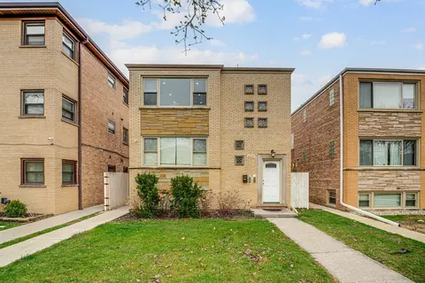2437 N 78th Ave, Elmwood Park, IL 60707