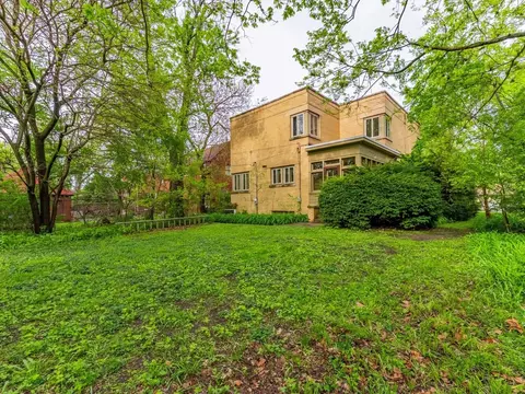 Exterior - 522 Byrd Rd, Riverside, IL 60546 photo 3 of 4