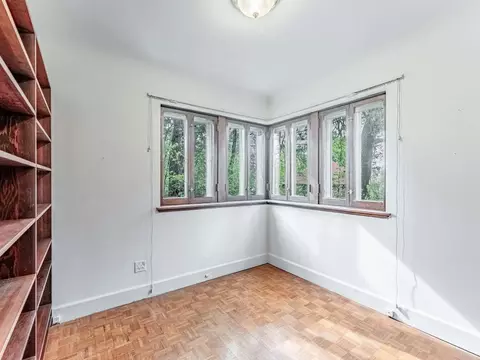 Bedroom - 522 Byrd Rd, Riverside, IL 60546 photo 1 of 6