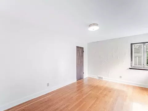Bedroom - 522 Byrd Rd, Riverside, IL 60546 photo 2 of 6