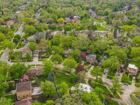 View/Area - 522 Byrd Rd, Riverside, IL 60546 photo 2 of 4