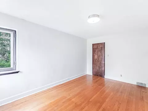 Bedroom - 522 Byrd Rd, Riverside, IL 60546 photo 3 of 6