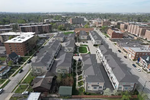 View/Area - 822 Center St, Des Plaines, IL 60016 photo 4 of 6