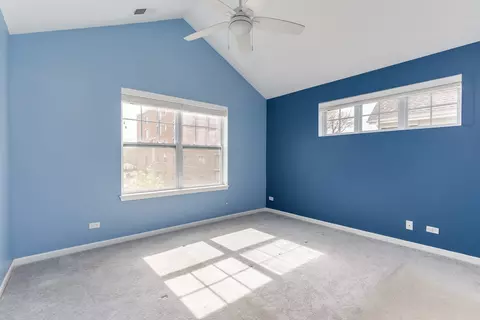 Bedroom - 822 Center St, Des Plaines, IL 60016 photo 2 of 5