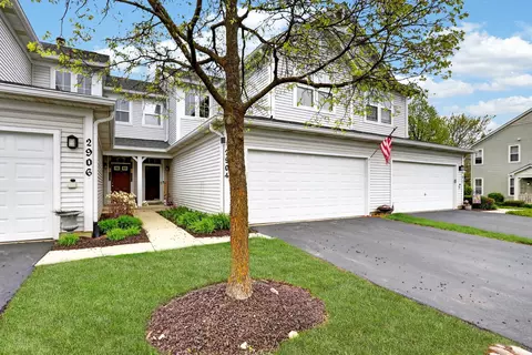 2904 Falling Waters Dr #2904, Lindenhurst, IL 60046