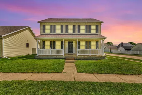 1322 Montgomery St, Urbana, IL 61802