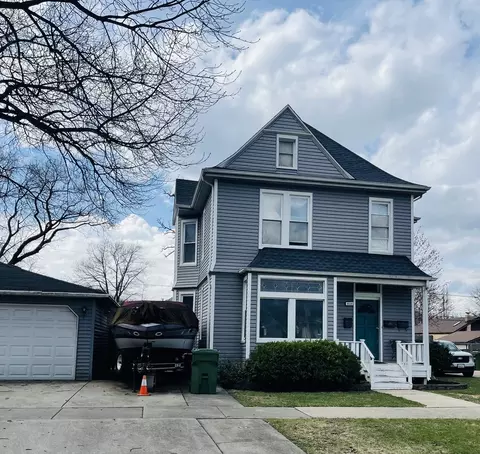 9330 S 51st Ave, Oak Lawn, IL 60453