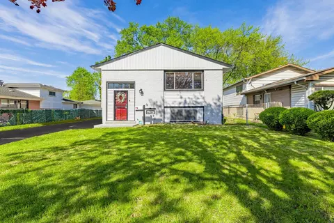 16544 Marshfield Ave S, Markham, IL 60428