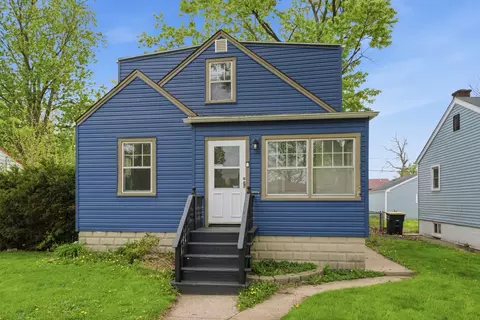 18409 Oakwood Ave, Lansing, IL 60438