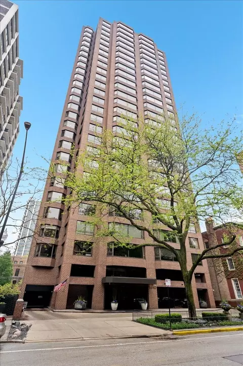 1410 N State Pkwy #23B, Chicago, IL 60610